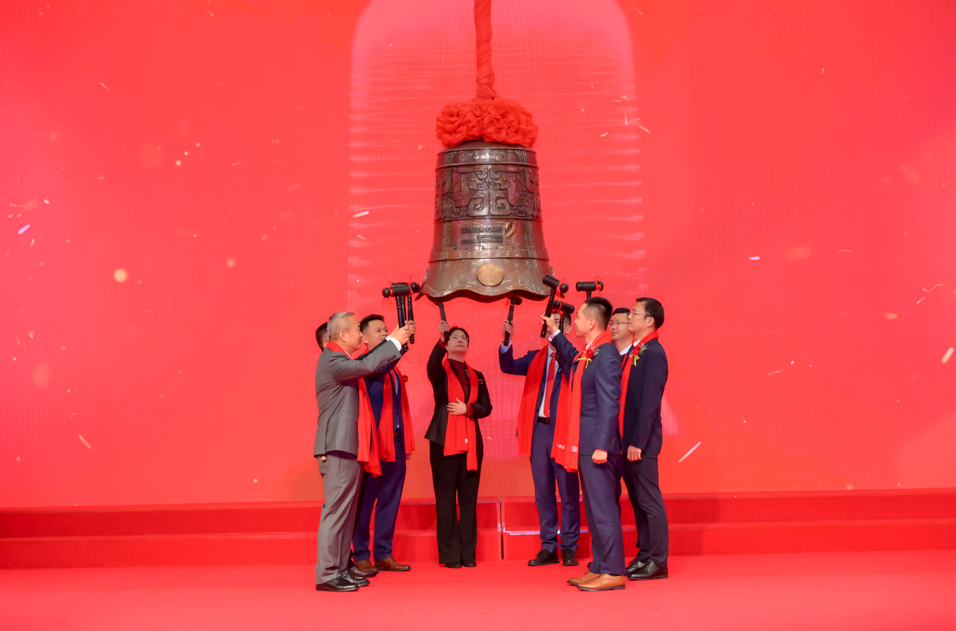 热烈祝贺yy易游体育在深交所正式挂牌上市！